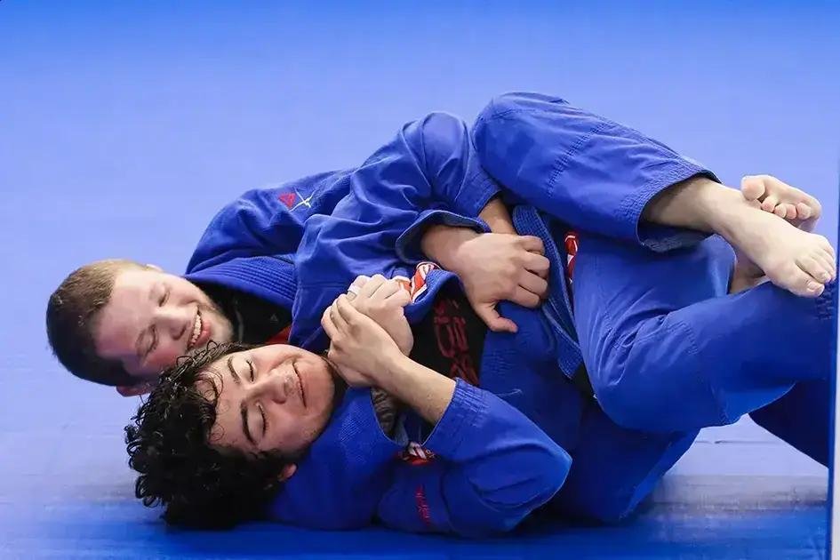 Estressado? Veja por que quem treina Jiu-Jitsu dorme melhor, pensa melhor e vive mais leve