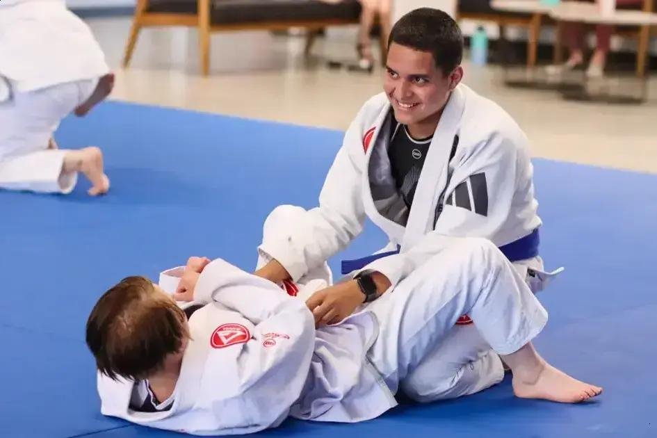 Etiqueta e Cultura no Tatame do Jiu-Jitsu: Respeito e Acolhimento Fazem Diferença